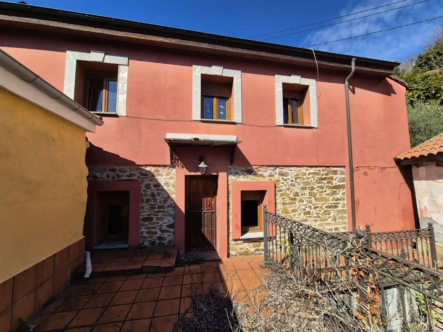 Exterior view of Houses for sale in Aller  with Terrace