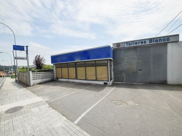 Locale commerciale in vendita a Cambre