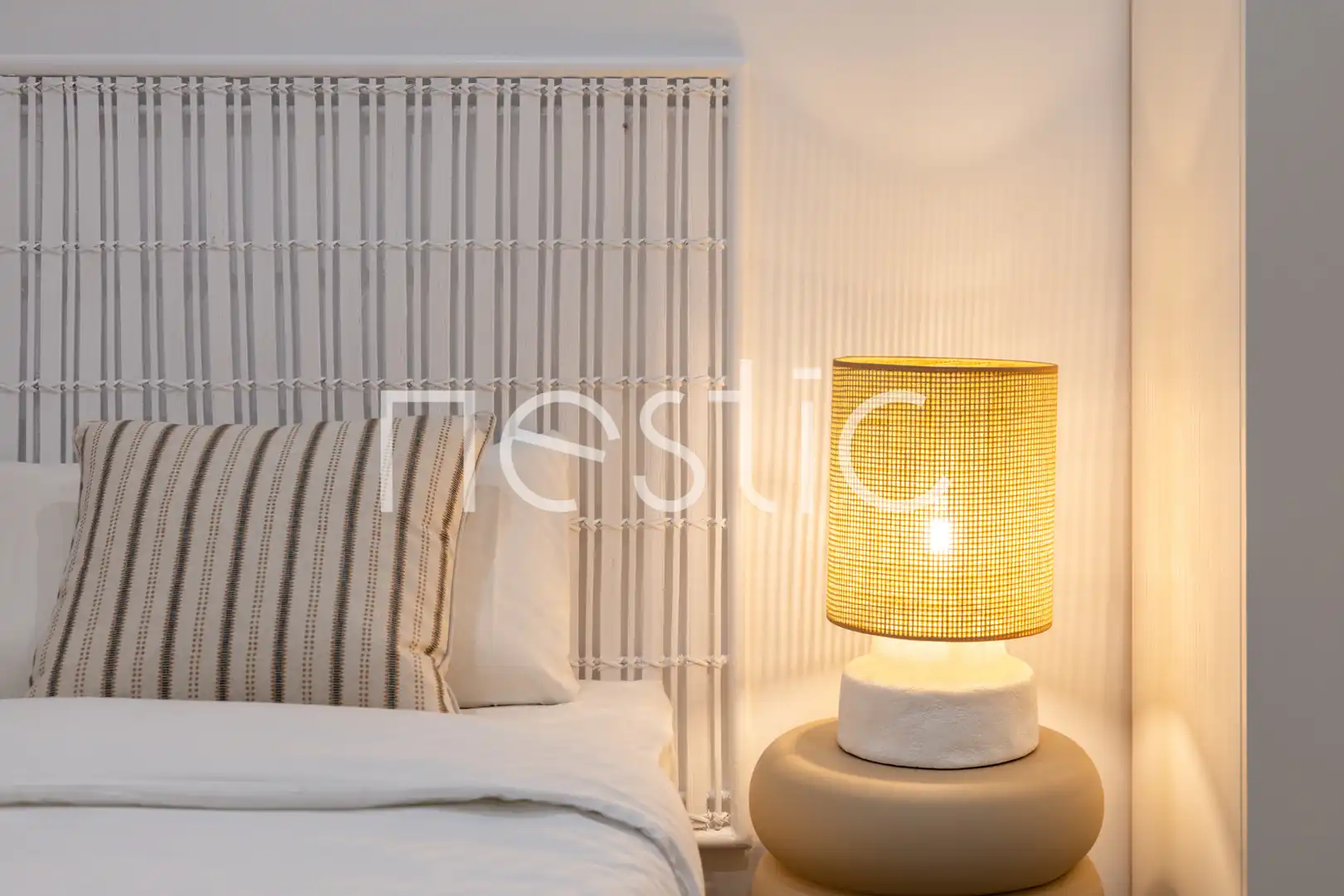 Habitación de Apartamento de alquiler en Madrid con Aire acondicionado, Calefacción y Amueblado