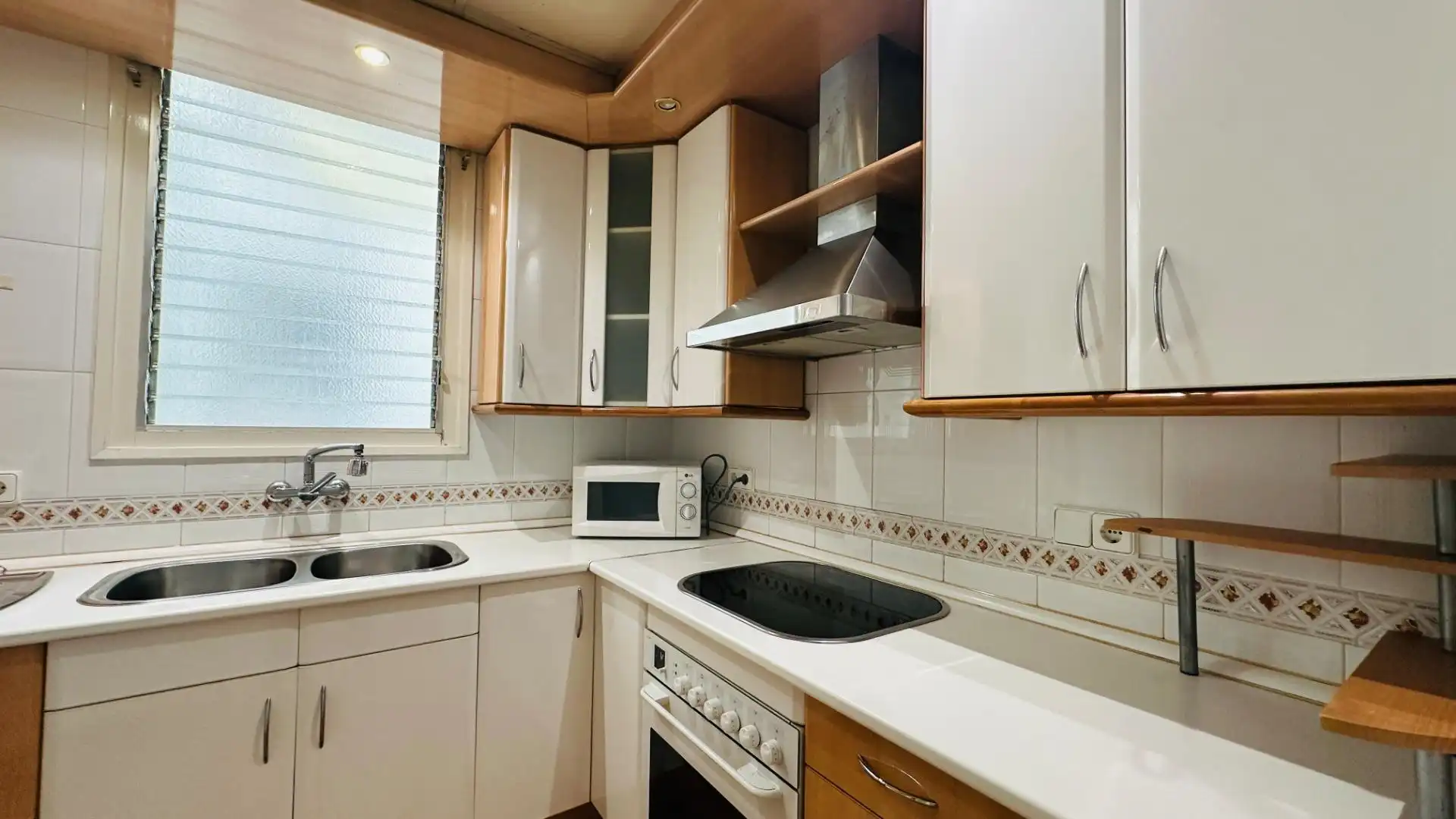 Kitchen of Flat for sale in Amposta  with Air Conditioner, Terrace and Furnished