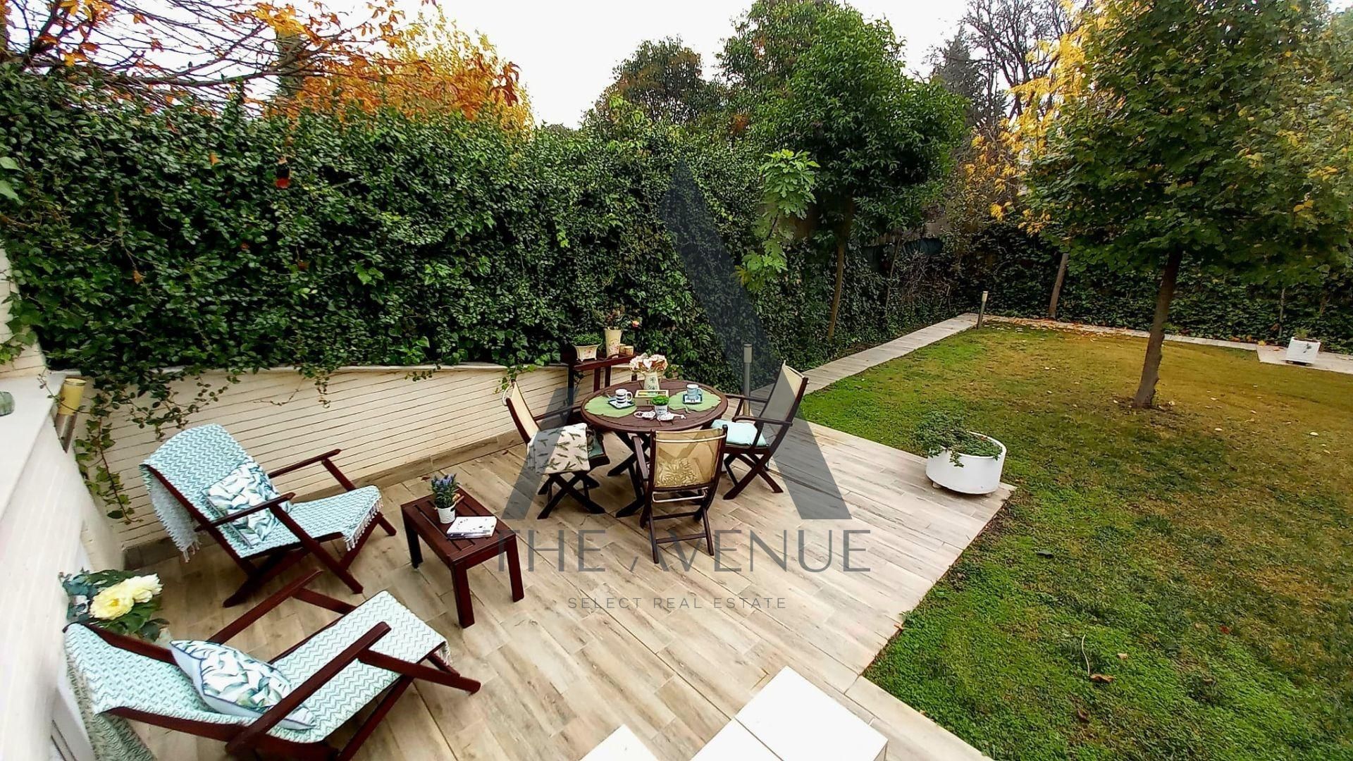 Terraza de Casa adosada en venta en Boadilla del Monte con Aire acondicionado, Calefacción y Jardín privado