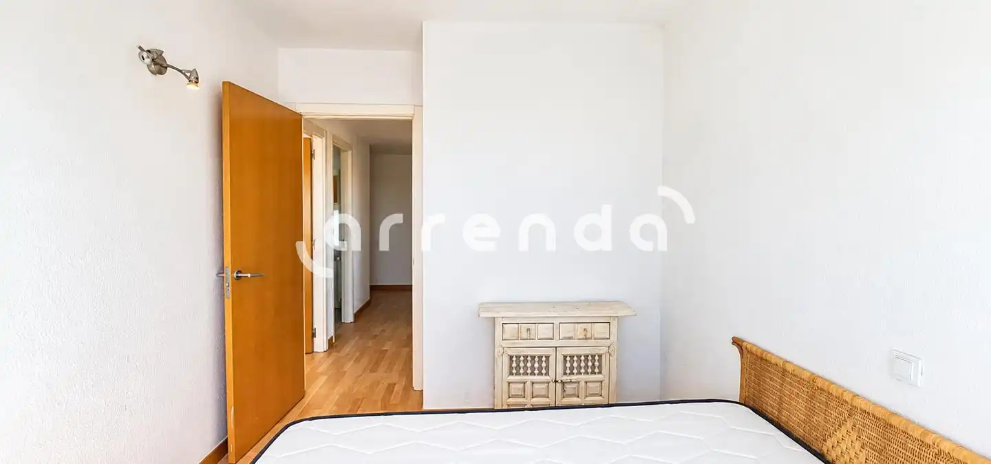 Schlafzimmer von Wohnung zur Miete in Usera