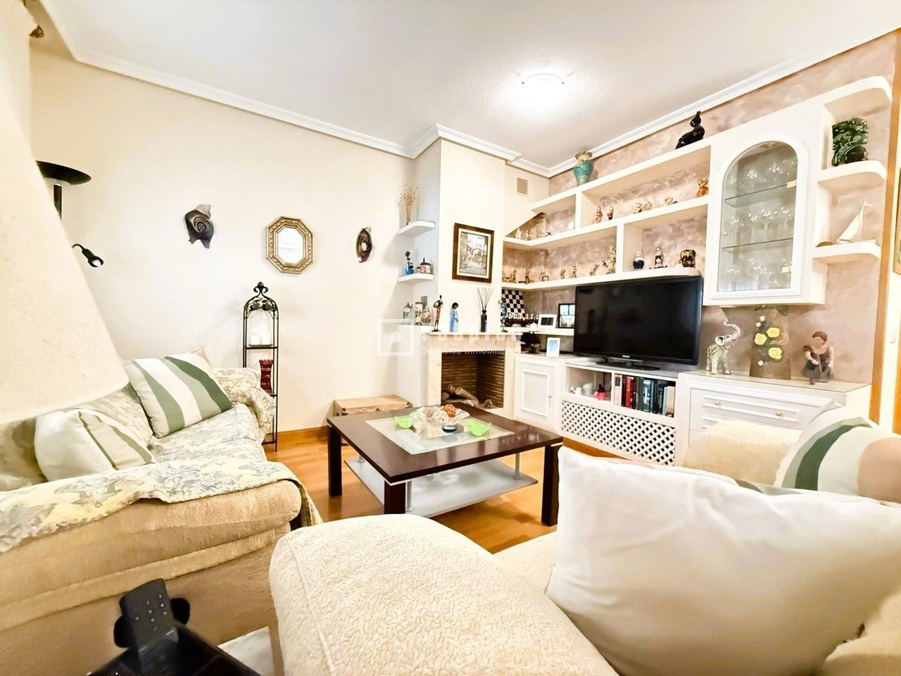 Living room of House or chalet for sale in Collado Villalba  with Air Conditioner, Heating and Parquet flooring