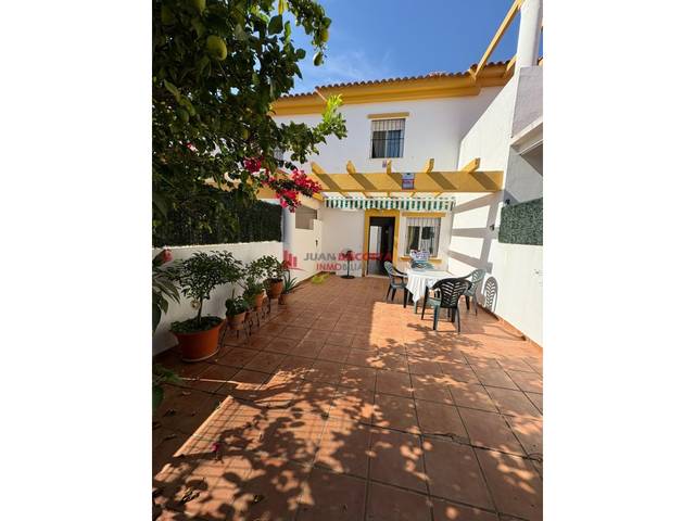 Casa-chalet en Venta en N/A en Urbasur