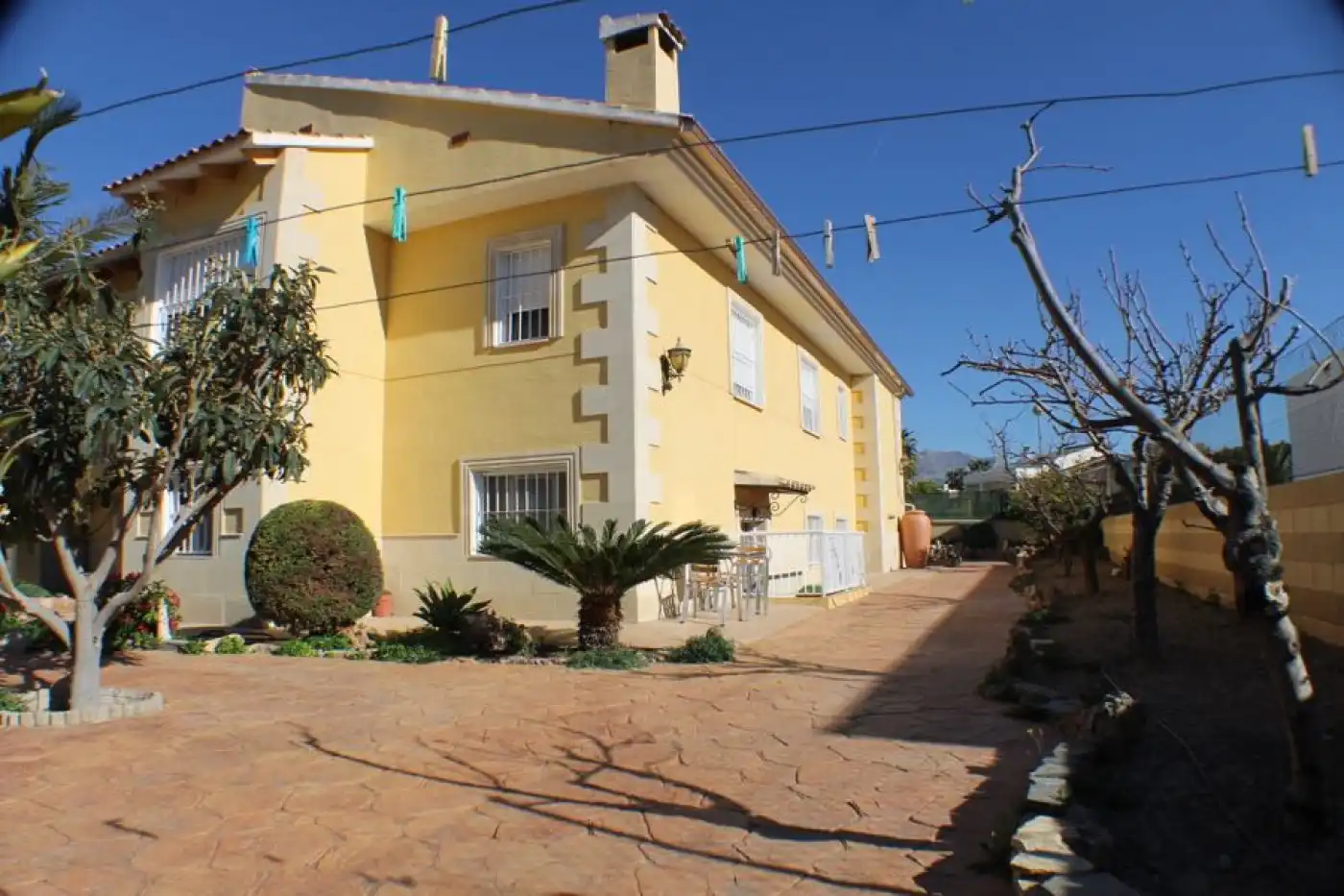 Vista exterior de Casa o chalet en venta en L'Alfàs del Pi con Aire acondicionado, Terraza y Piscina