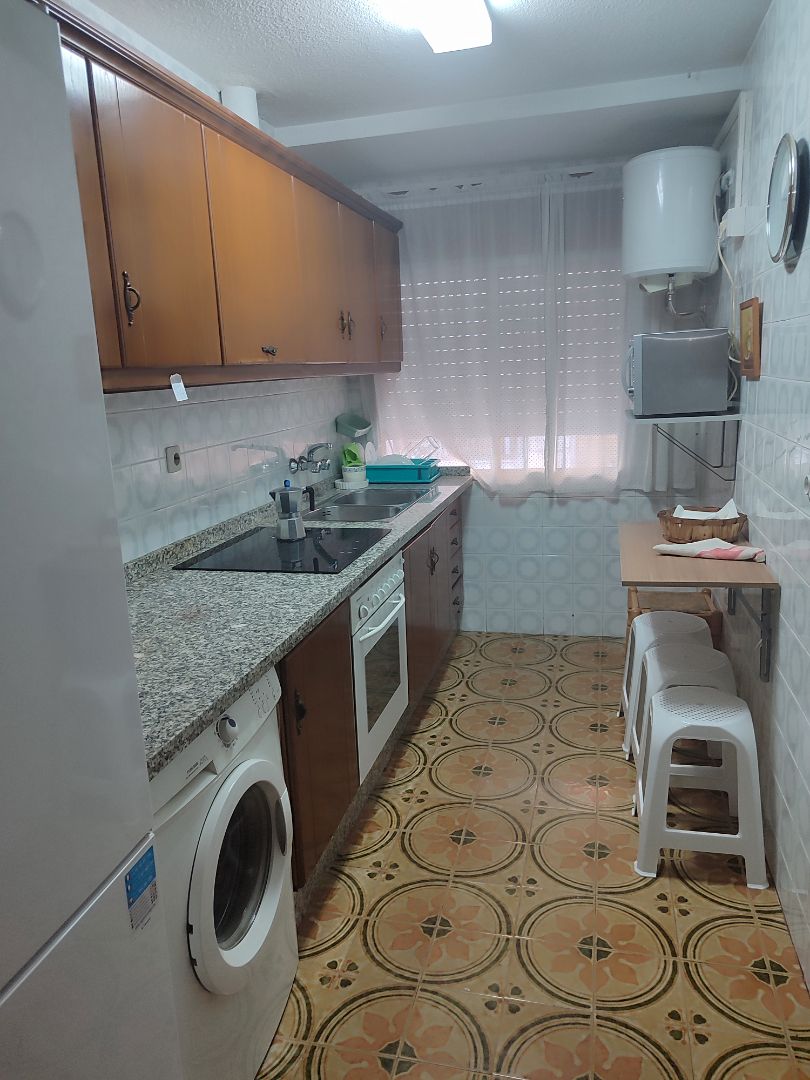 Cuina de Pis de lloguer en  Córdoba Capital amb Aire condicionat, Calefacció i Terrassa