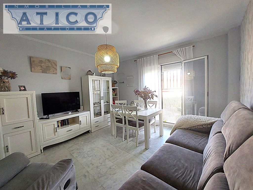 Living room of Flat for sale in  Sevilla Capital  with Air Conditioner and Balcony