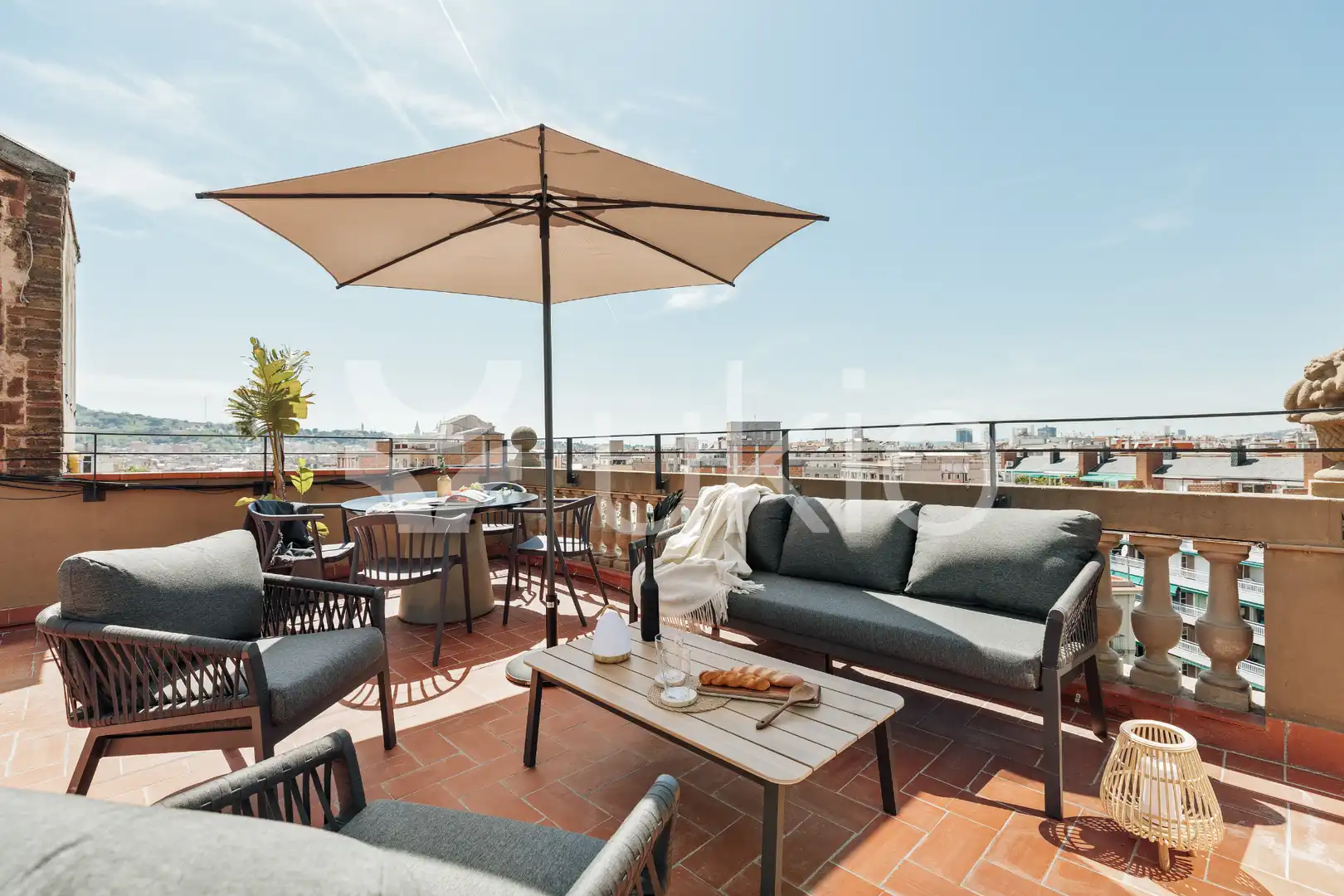 Terrassa de Apartament de lloguer en Barcelona amb Aire condicionat, Calefacció i Terrassa