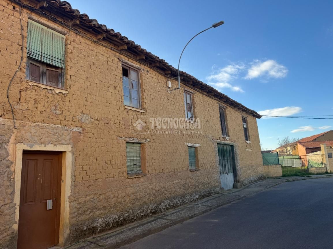 Außenansicht von Residential zum verkauf in Valdefresno