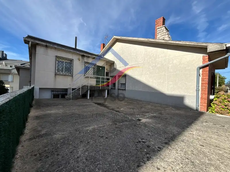 Vista exterior de Casa o xalet en venda en Piélagos amb Calefacció, Jardí privat i Parquet