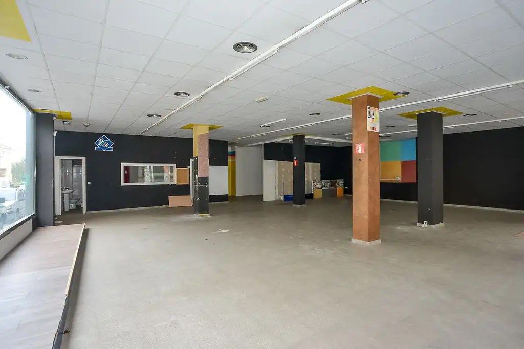 Business premises to rent in C/ Santa Eugenia, imagen 8