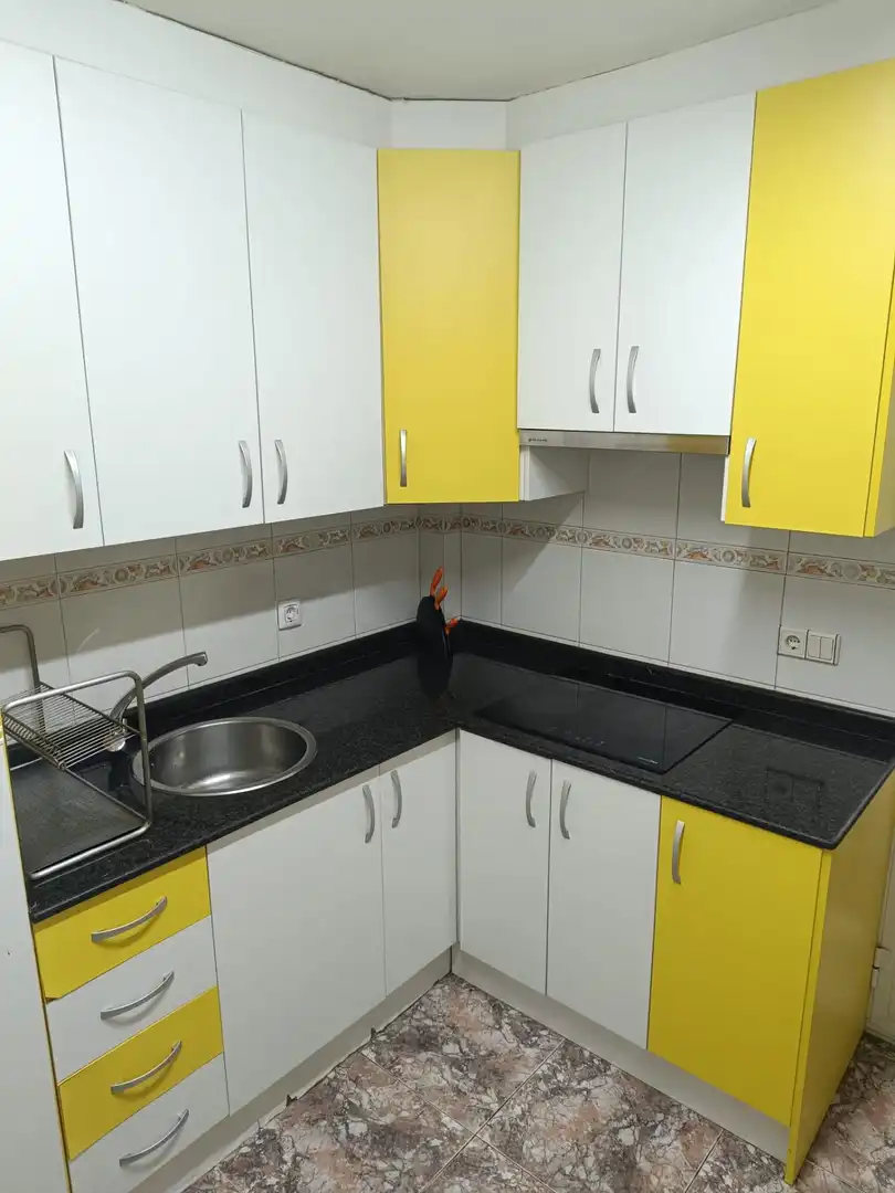 Appartamento con terrazza in affitto a Centro, imagen 14