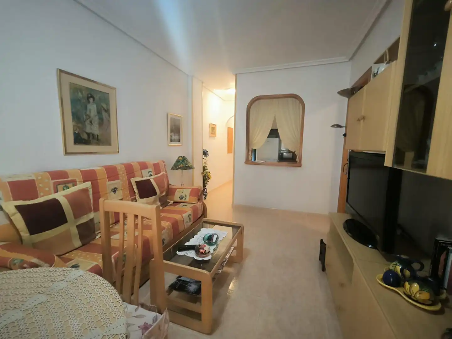 Sala d'estar de Apartament en venda en Torrevieja amb Aire condicionat i Balcó