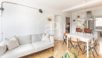 Living room of Flat to rent in  Madrid Capital  with Air Conditioner, Heating and Furnished