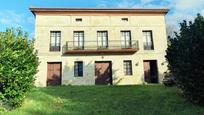 Vista exterior de Casa o xalet en venda en Bárcena de Cicero amb Terrassa