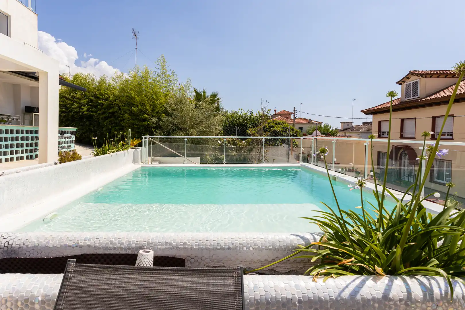 Piscina de Edifici en venda en El Masnou amb Alarma