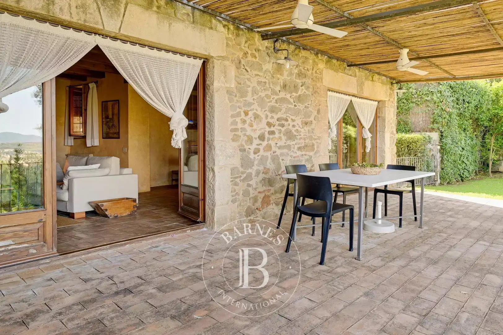 Casa rustica in vendita a La Bisbal d'Empordà, imagen 2