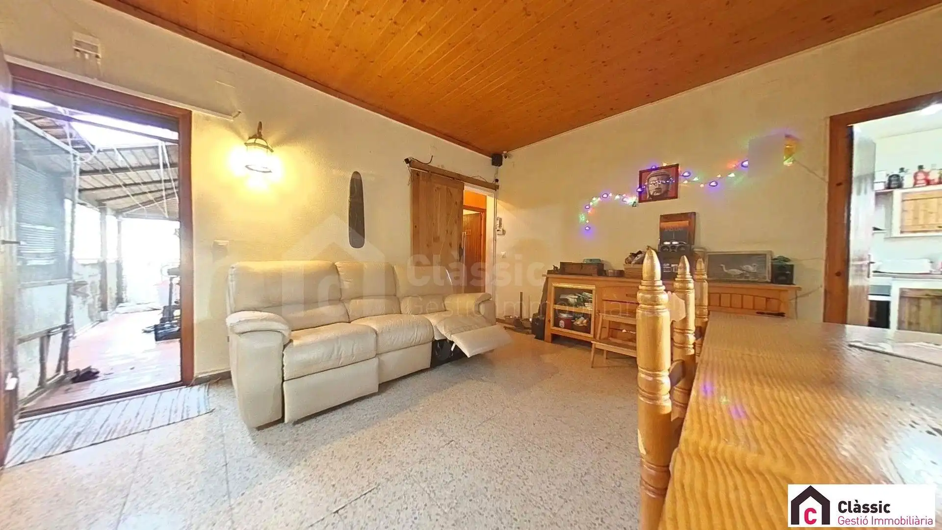 Sala d'estar de Casa o xalet en venda en Riells i Viabrea amb Calefacció, Jardí privat i Traster