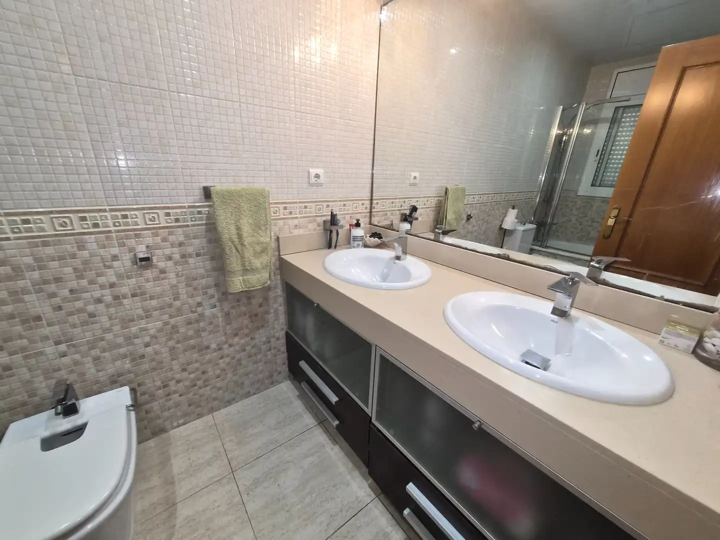 Bathroom of Houses for sale in Roda de Berà  with Private garden, Terrace and Oven