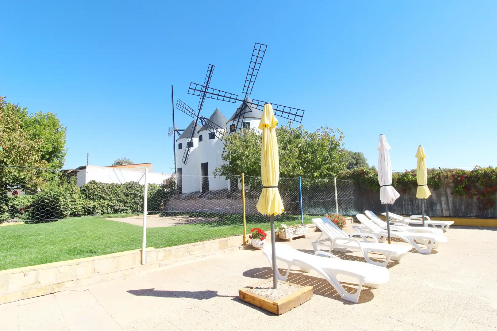 Inmuebles singulares con piscina en venta en Ossa de Montiel, imagen 49