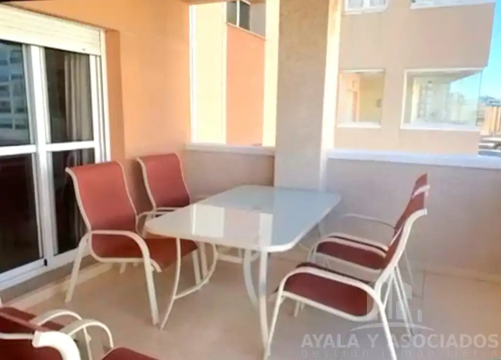 Terraza de Piso en venta en La Manga del Mar Menor con Terraza, Trastero y Piscina comunitaria