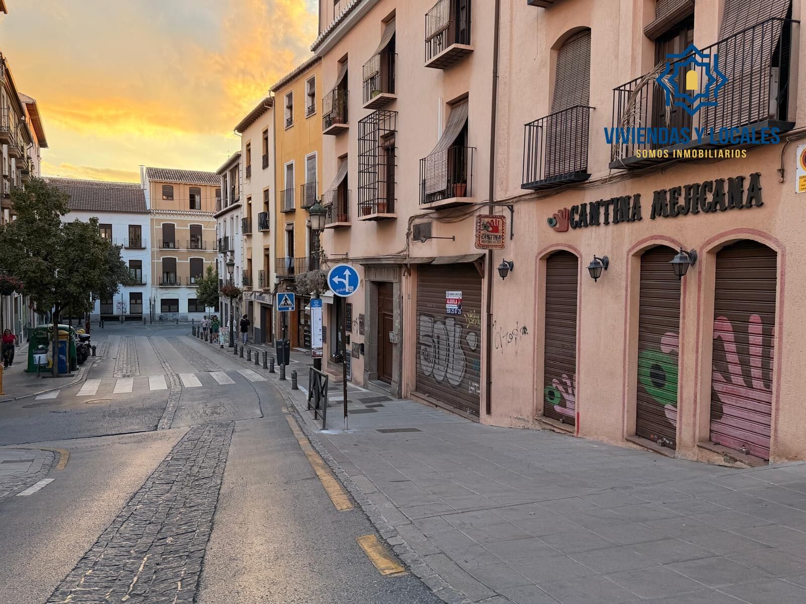 Exterior view of Premises to rent in  Granada Capital