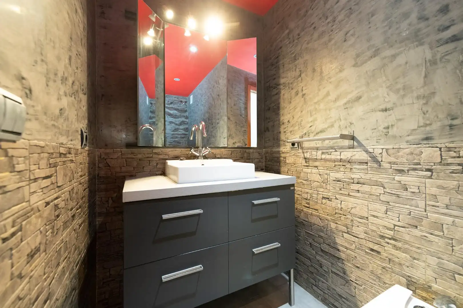 Baño de Piso en venta en Málaga con Aire acondicionado y Terraza