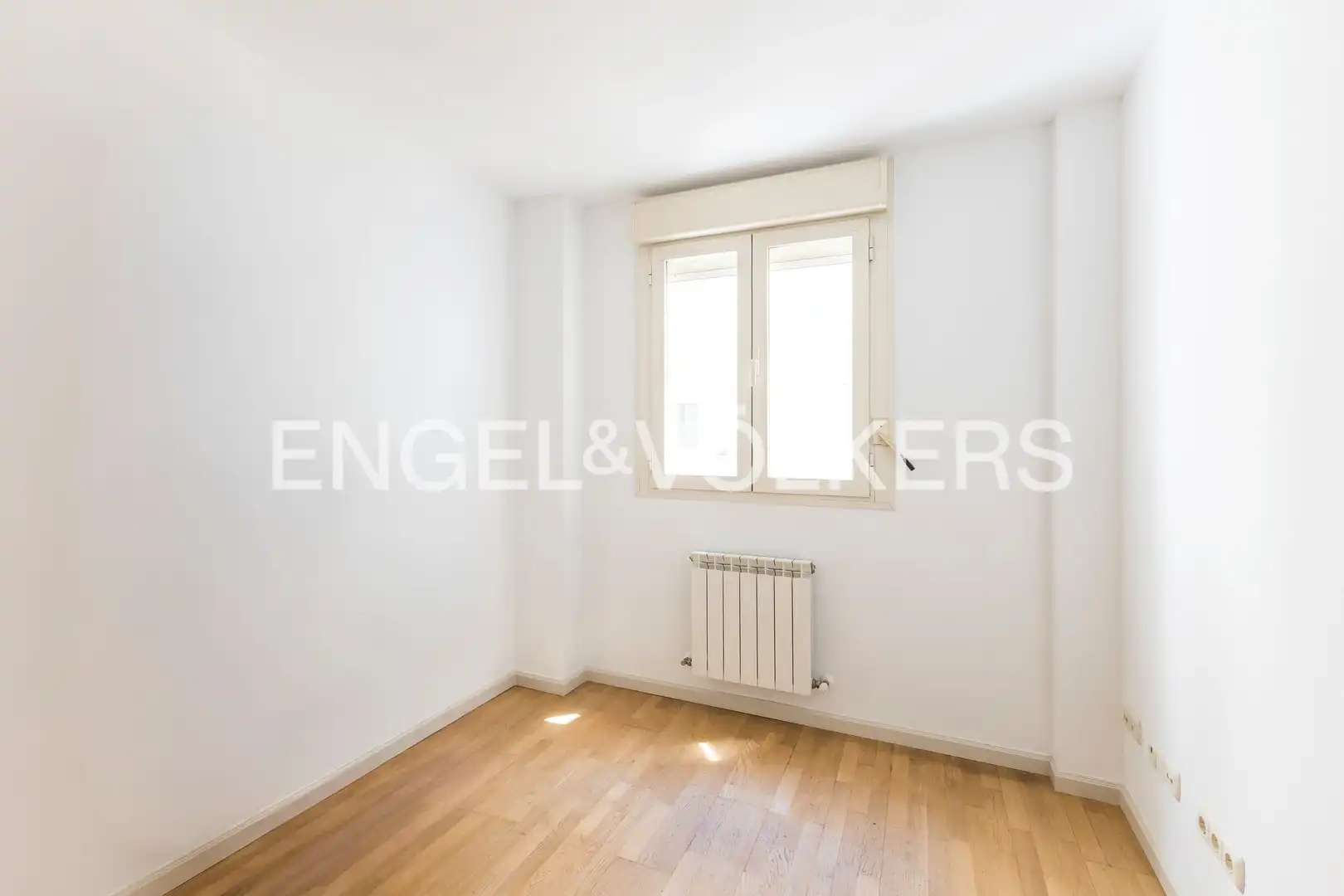 Habitación de Piso en venta en Madrid con Aire acondicionado y Calefacción