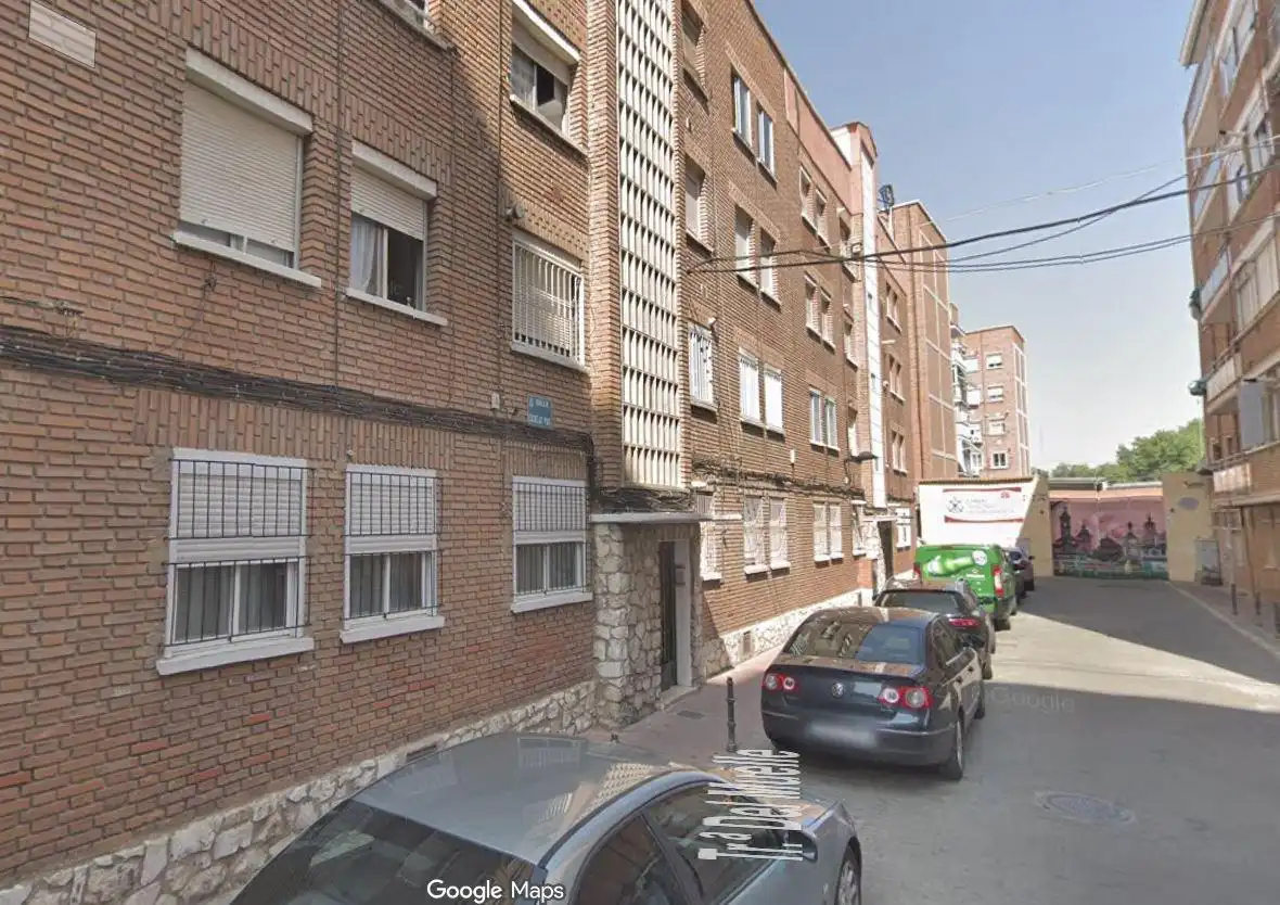 Flat for sale in Calle Escuelas Pias 7, imagen 2