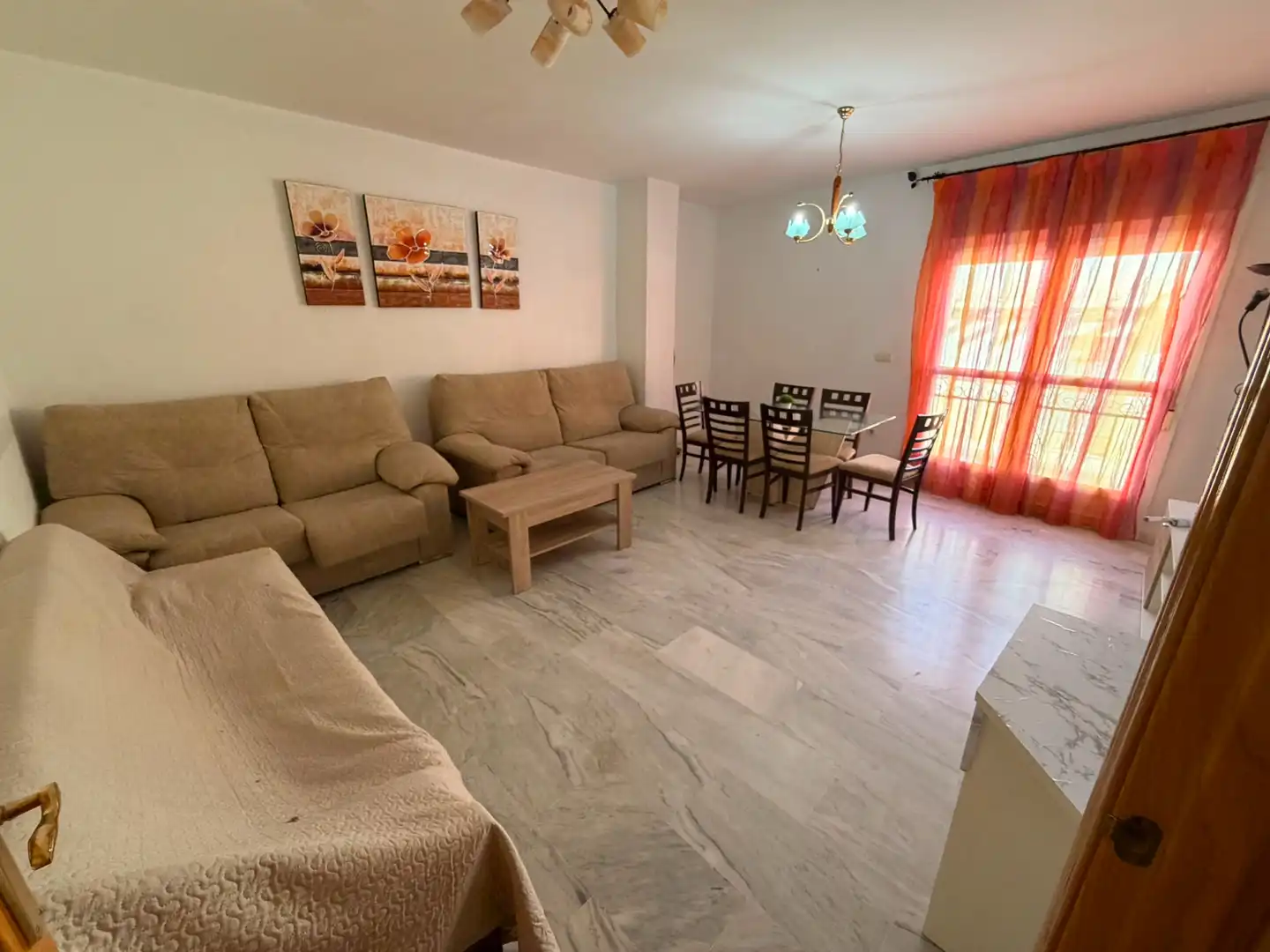 Sala de estar de Piso en venta en Alcaudete con Aire acondicionado, Amueblado y Lavadora