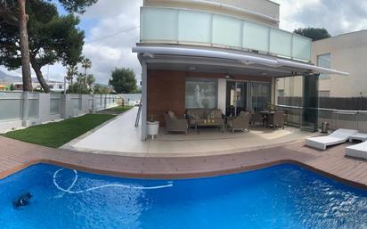 Piscina de Casa o xalet en venda en Benicasim / Benicàssim amb Aire condicionat, Calefacció i Jardí privat