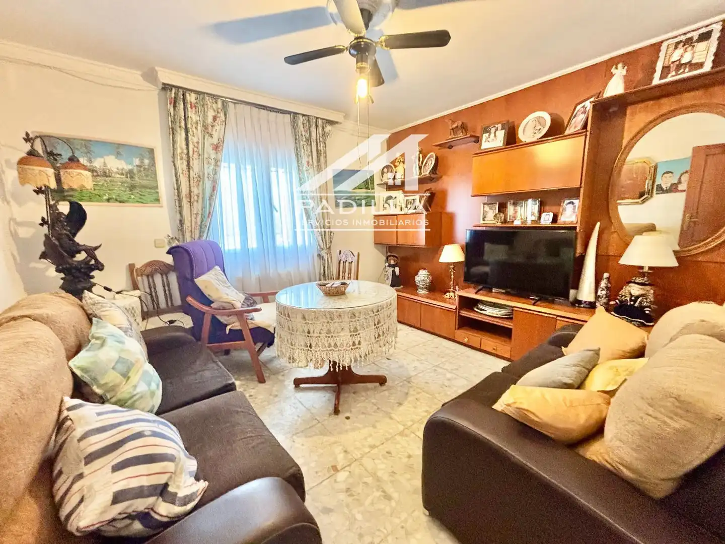 Sala de estar de Casa o chalet en venta en El Viso de San Juan con Calefacción, Trastero y Piscina