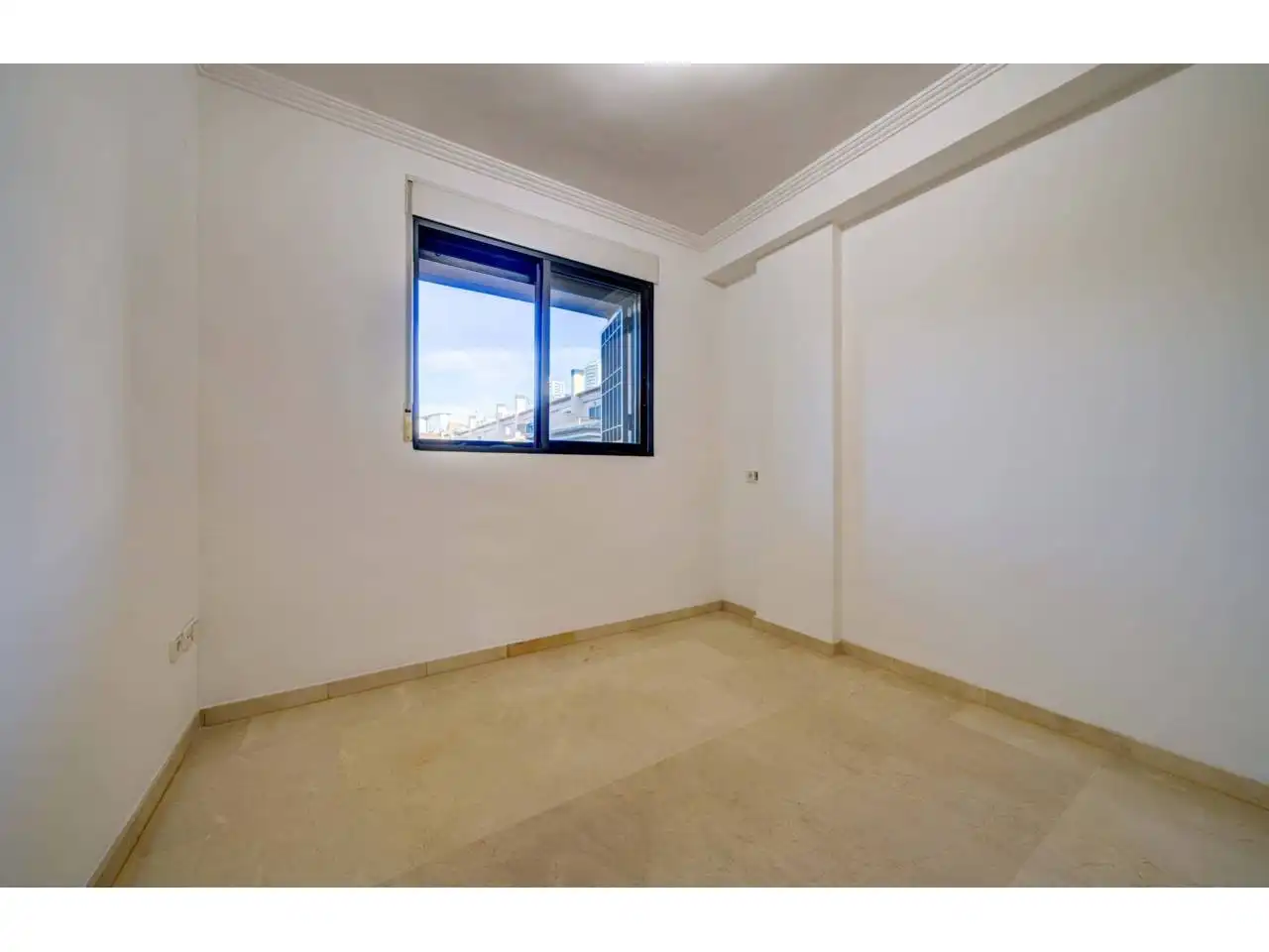 Habitación de Casa adosada en venta en Valencia con Aire acondicionado, Calefacción y Terraza