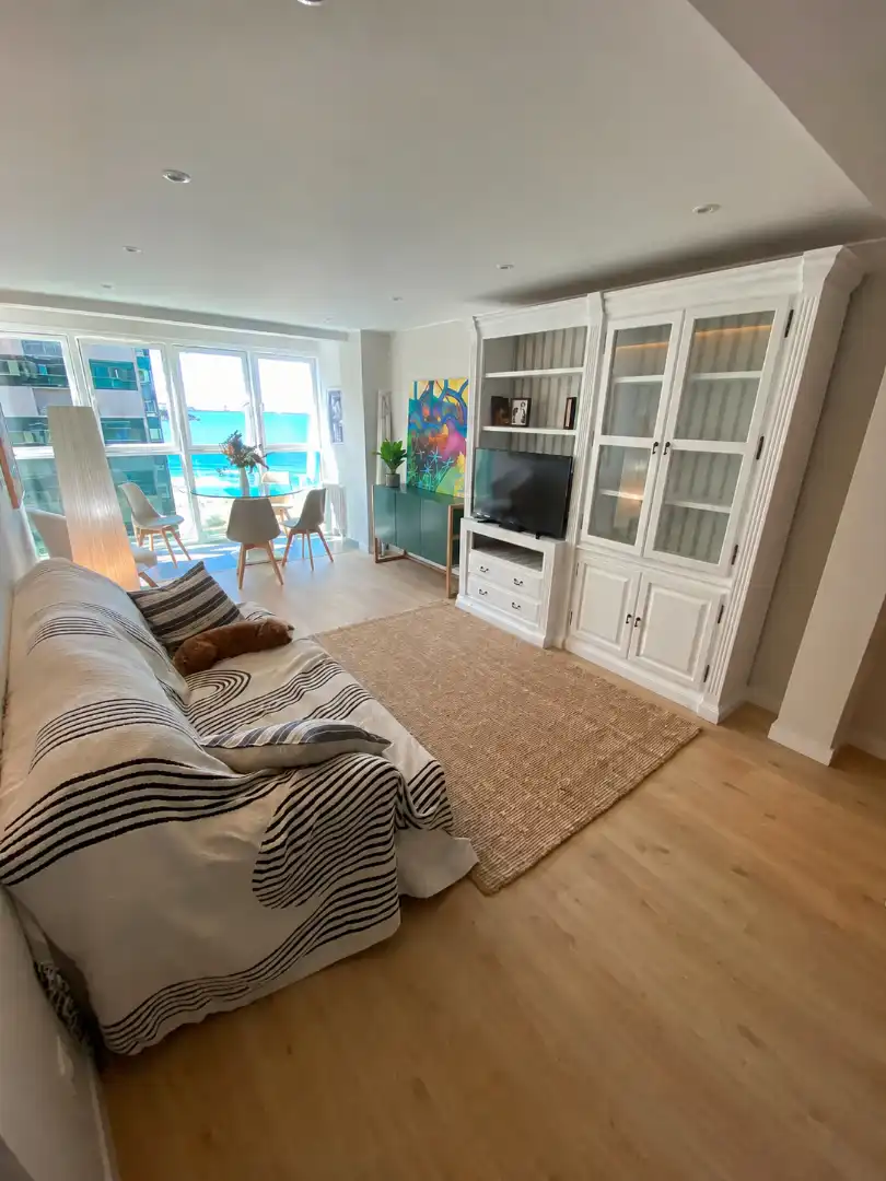Wohnzimmer von Wohnung zur Miete in Gijón  mit Heizung, Parkett und Möbliert