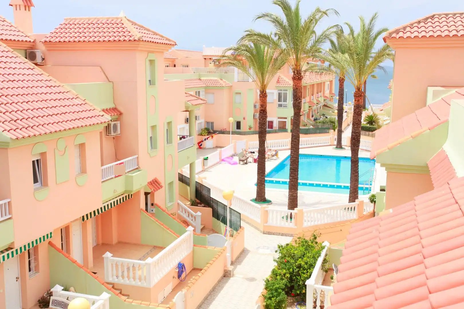 Dúplex con piscina en venta en Calle FRENTE MARINO AREA 9 A 13