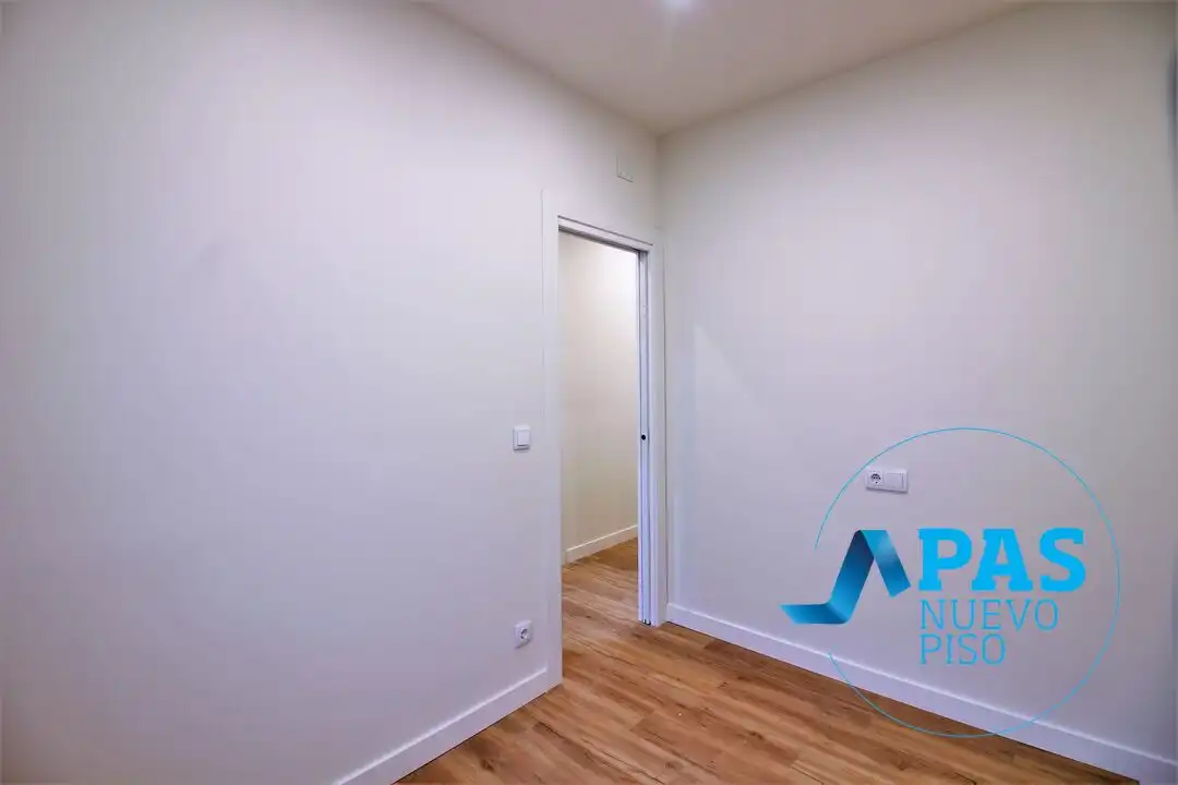 Piso en venta en Santander con Calefacción, Terraza y Balcón