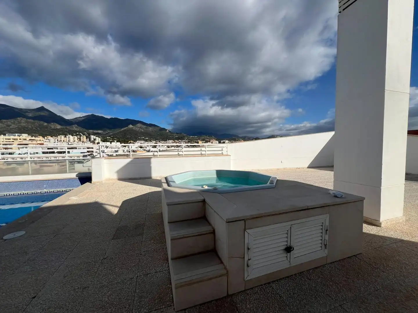 Terrasse von Wohnungen zur Miete in Marbella mit Klimaanlage, Heizung und Terrasse