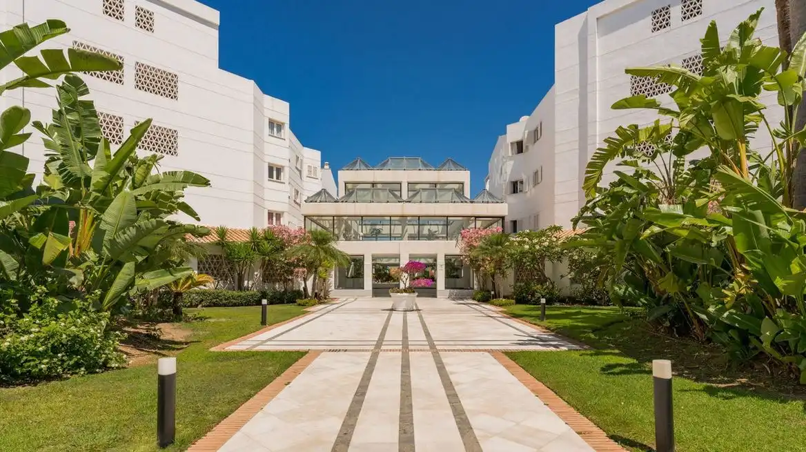 Apartament amb piscina en venda a Nueva Andalucía, imagen 39