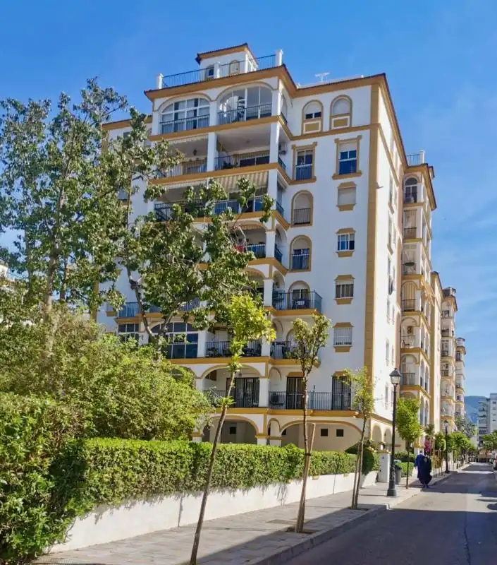 Exterior view of Commercial properties for rent in Fuengirola  with Heating