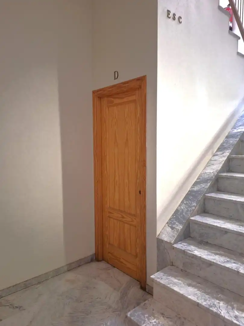 Study for rent in Murcia  with Air Conditioner, Heating and Storage room