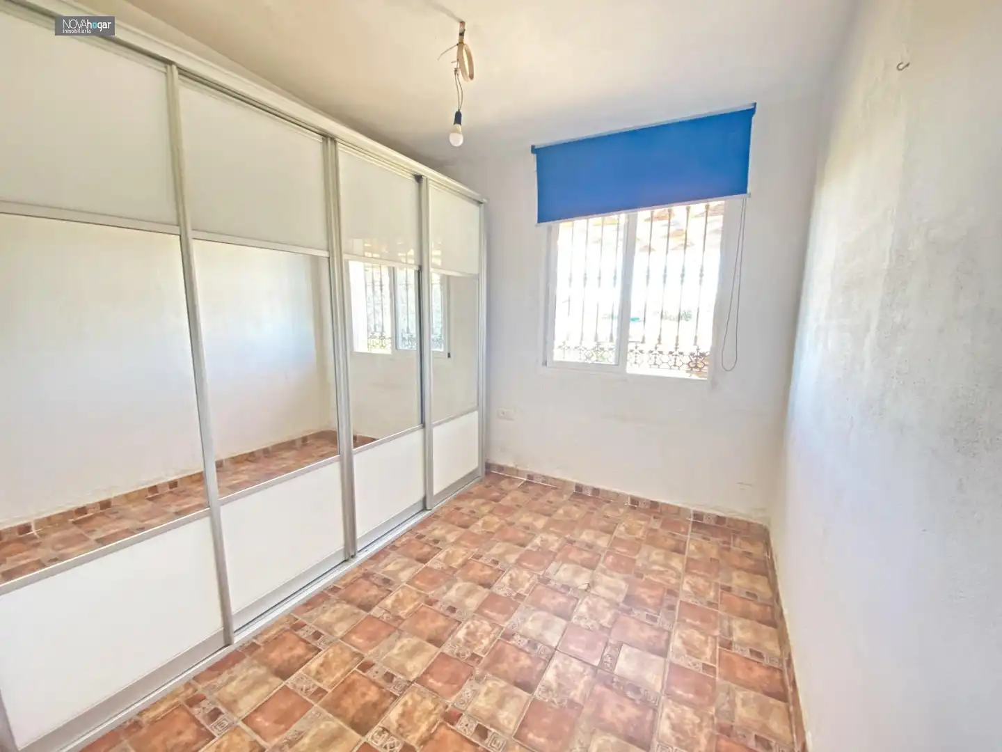 Dormitori de Finca rústica en venda en Álora amb Jardí privat