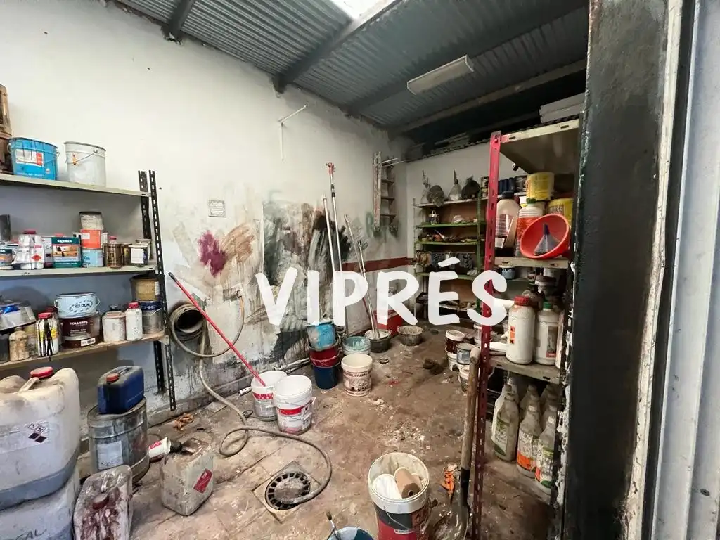 Nau industrial en venda a Este