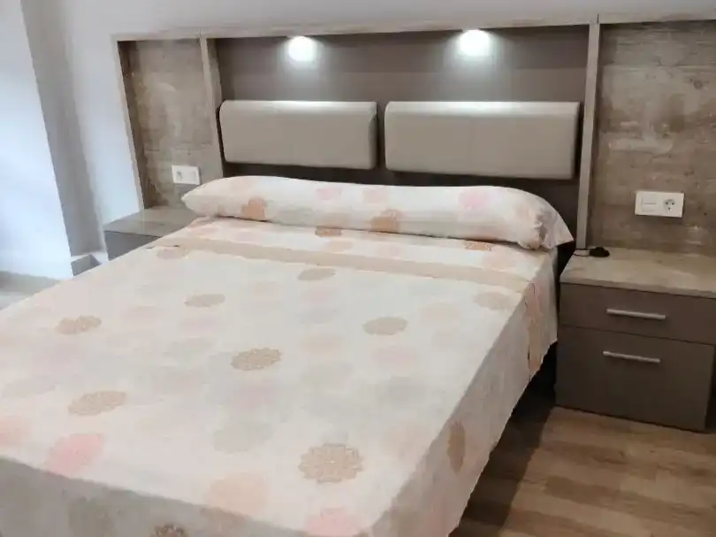 Habitación de Piso de alquiler en Carballo con Aire acondicionado y Amueblado