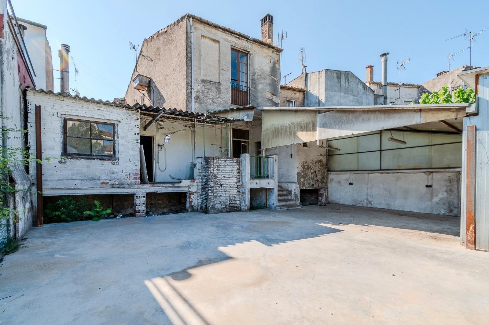 Vista exterior de Casa o xalet en venda en Llagostera amb Jardí privat