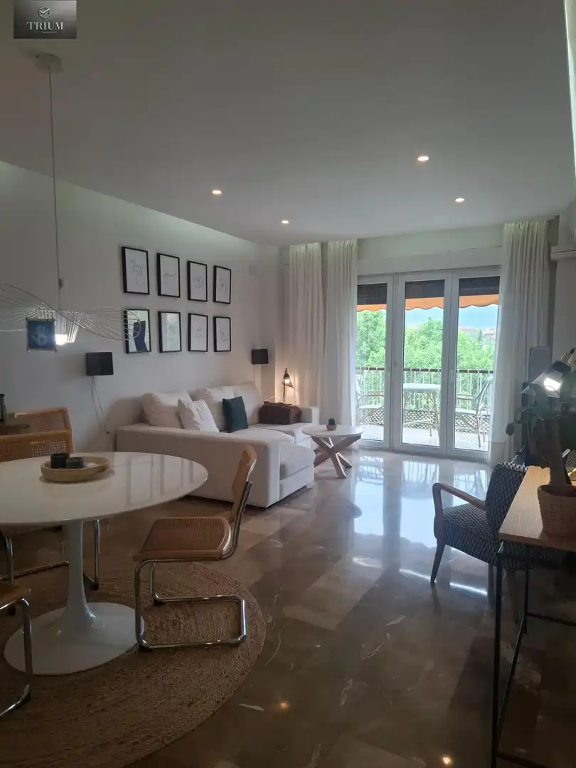 Sala de estar de Piso de alquiler en Granada con Aire acondicionado, Calefacción y Amueblado