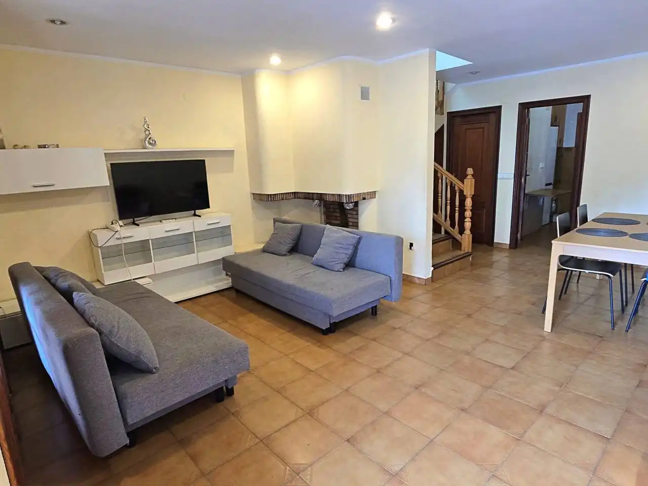 Casa aparellada amb piscina de lloguer a Avenida Neptuno, imagen 2