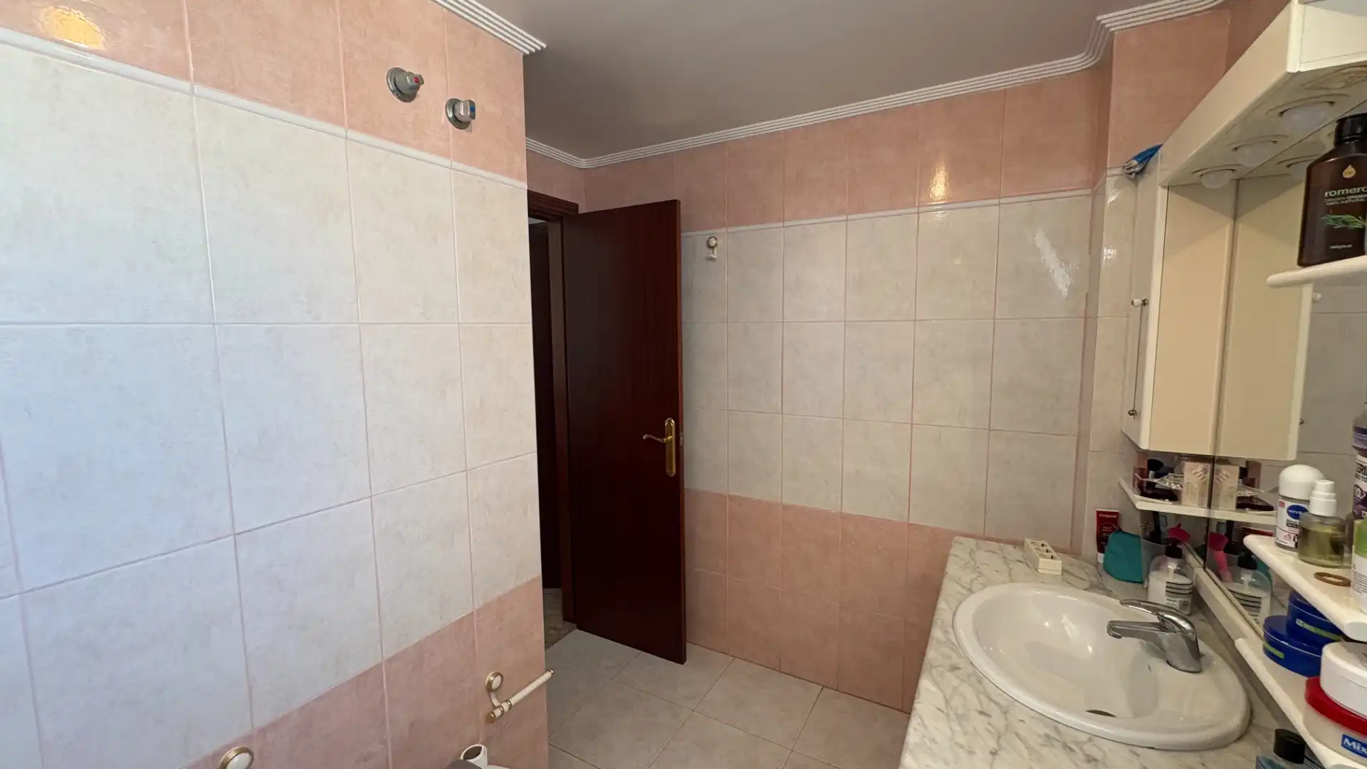Baño de Piso en venta en Burriana / Borriana con Trastero y Balcón