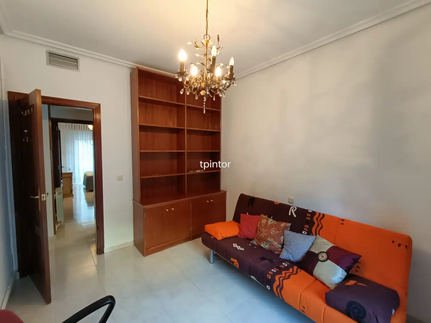 Living room of Flat for rent in Cáceres  with Air Conditioner, Heating and Private garden