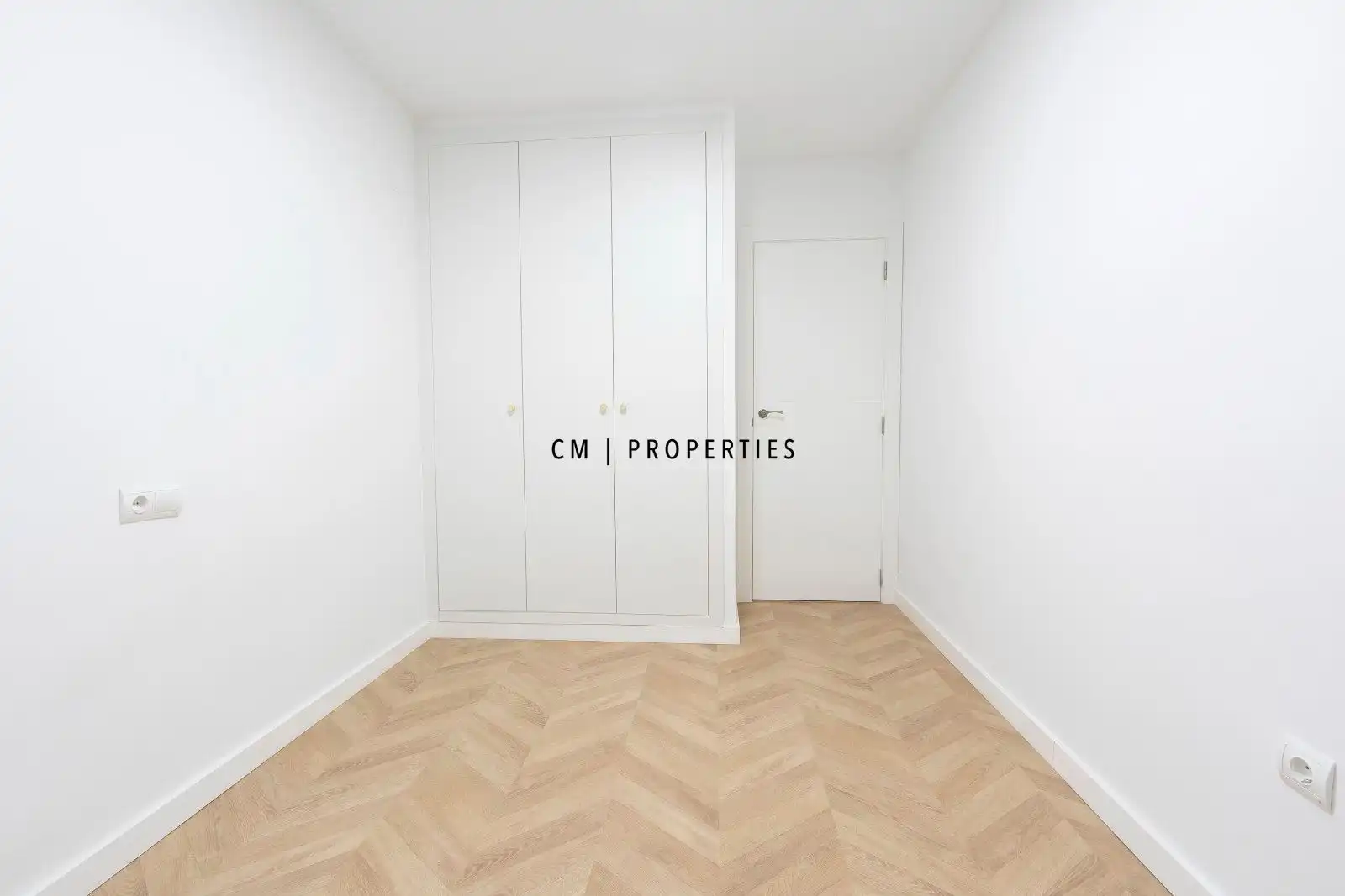 Bedroom of Flat for sale in Valencia  with Air Conditioner, Heating and Parquet flooring