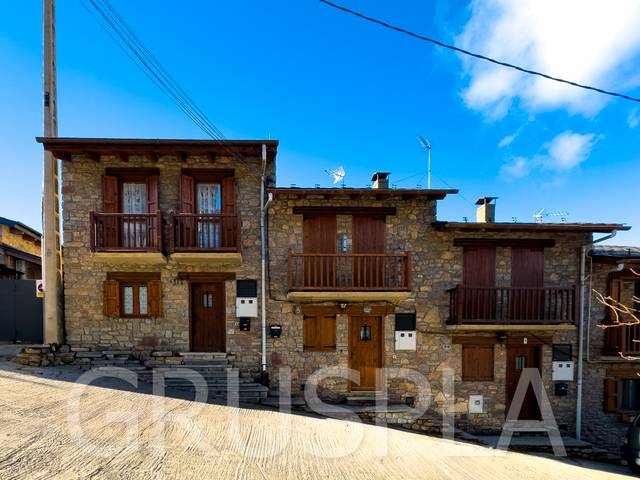 Casa adosada en Venta en Carrer Purgat, 5 en Bellver de Cerdanya